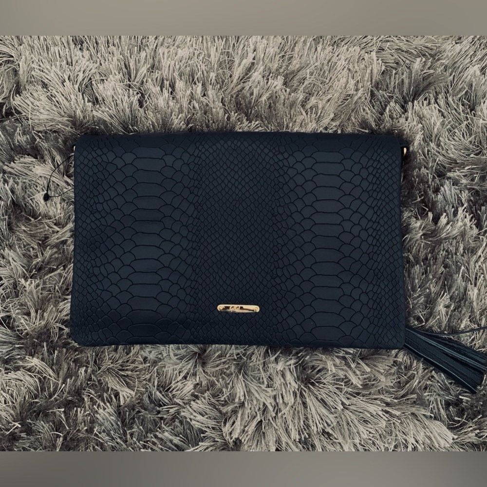GIGI New York Navy Clutch•Detachable Strap•Tassel•Python Embossed Leather•NWT